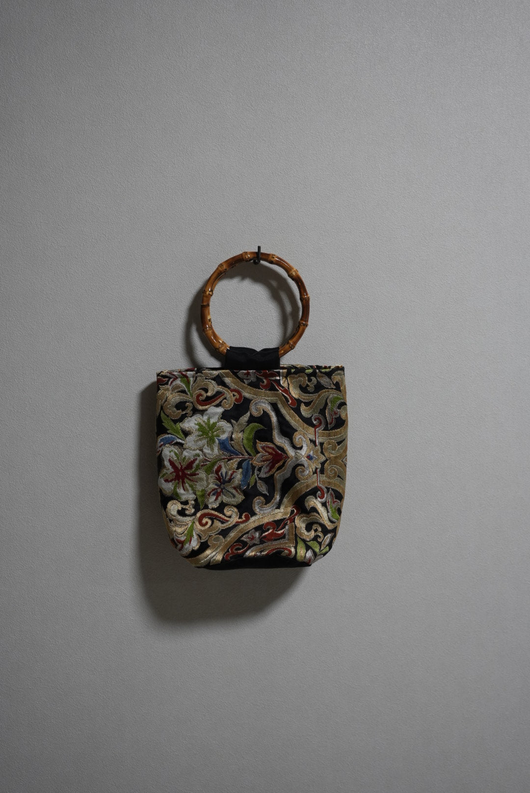［黒金・草花］obi bamboo-handle bag