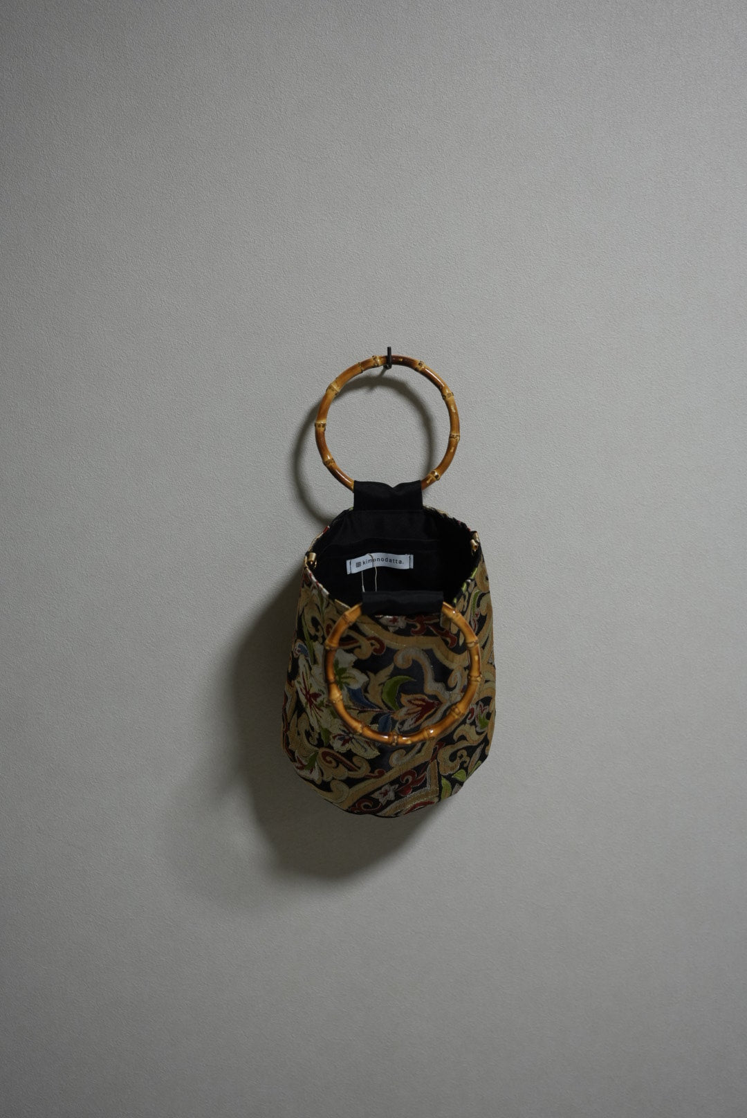 ［黒金・草花］obi bamboo-handle bag