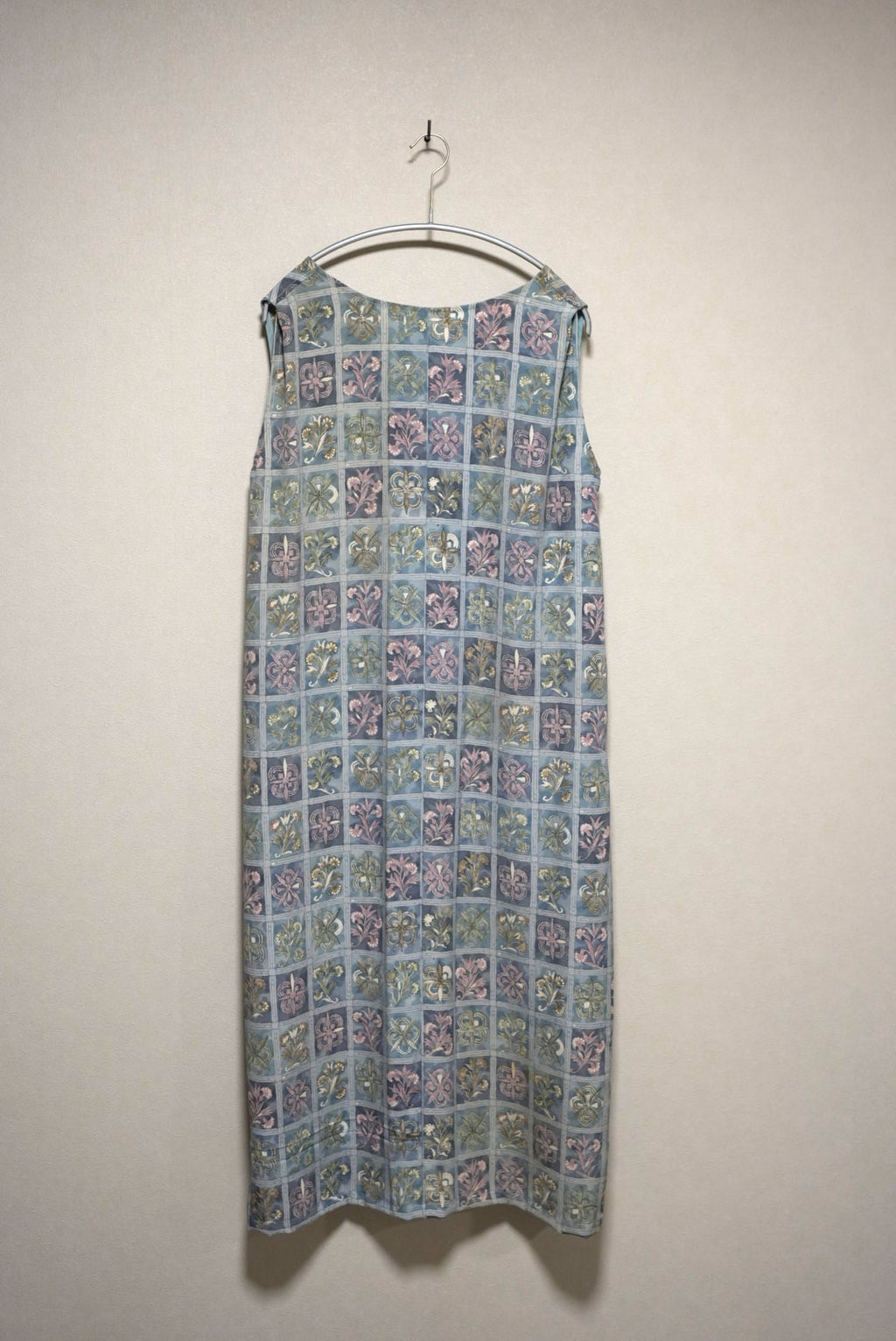 [Light blue/Botanical] back-tie dress