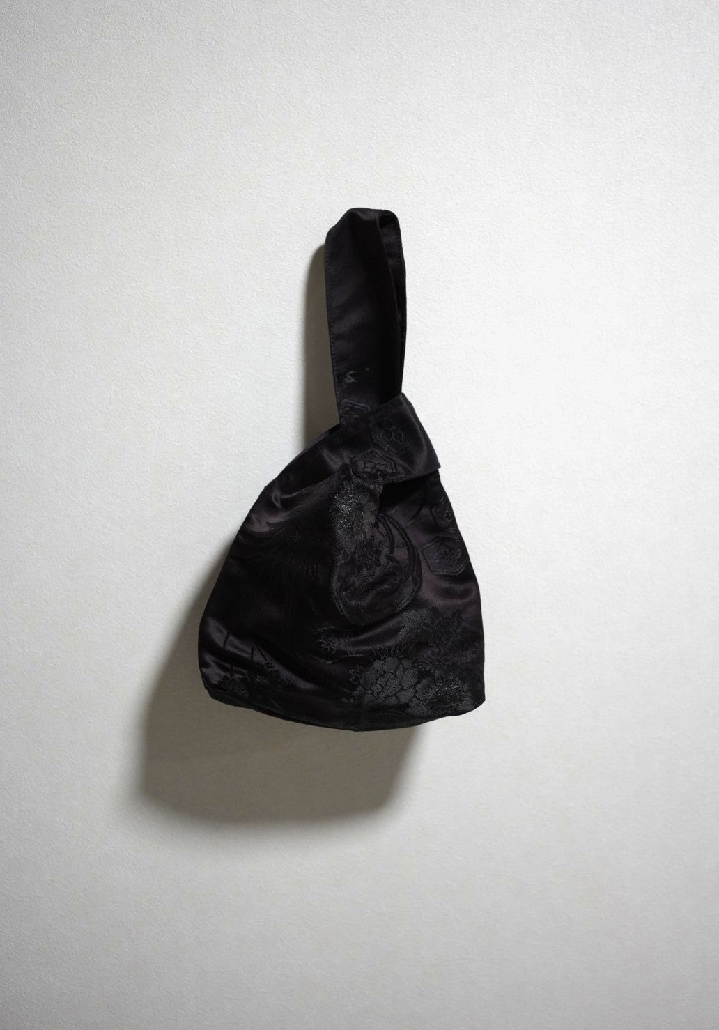 ［黒・菊］obi one-handle bag