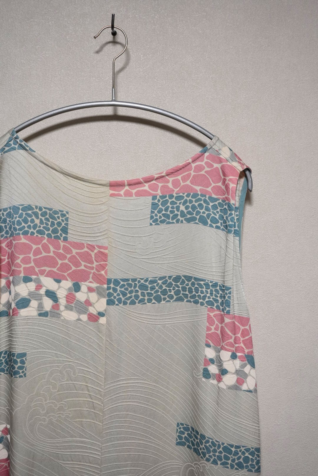 ［白ピンク青・石垣まだら波地紋］back-tie dress