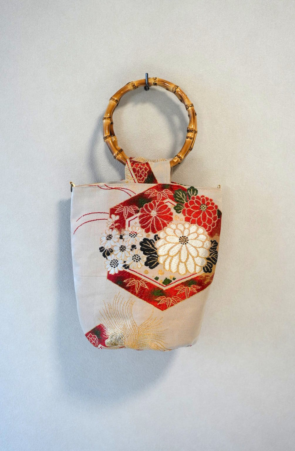 [Black gold/Flowers] obi bamboo-handle bag