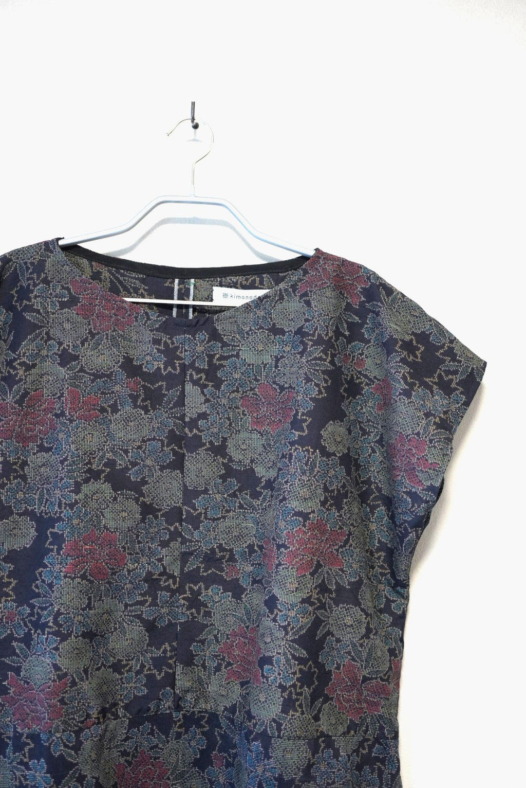 [Black tea/Oshima] women set up