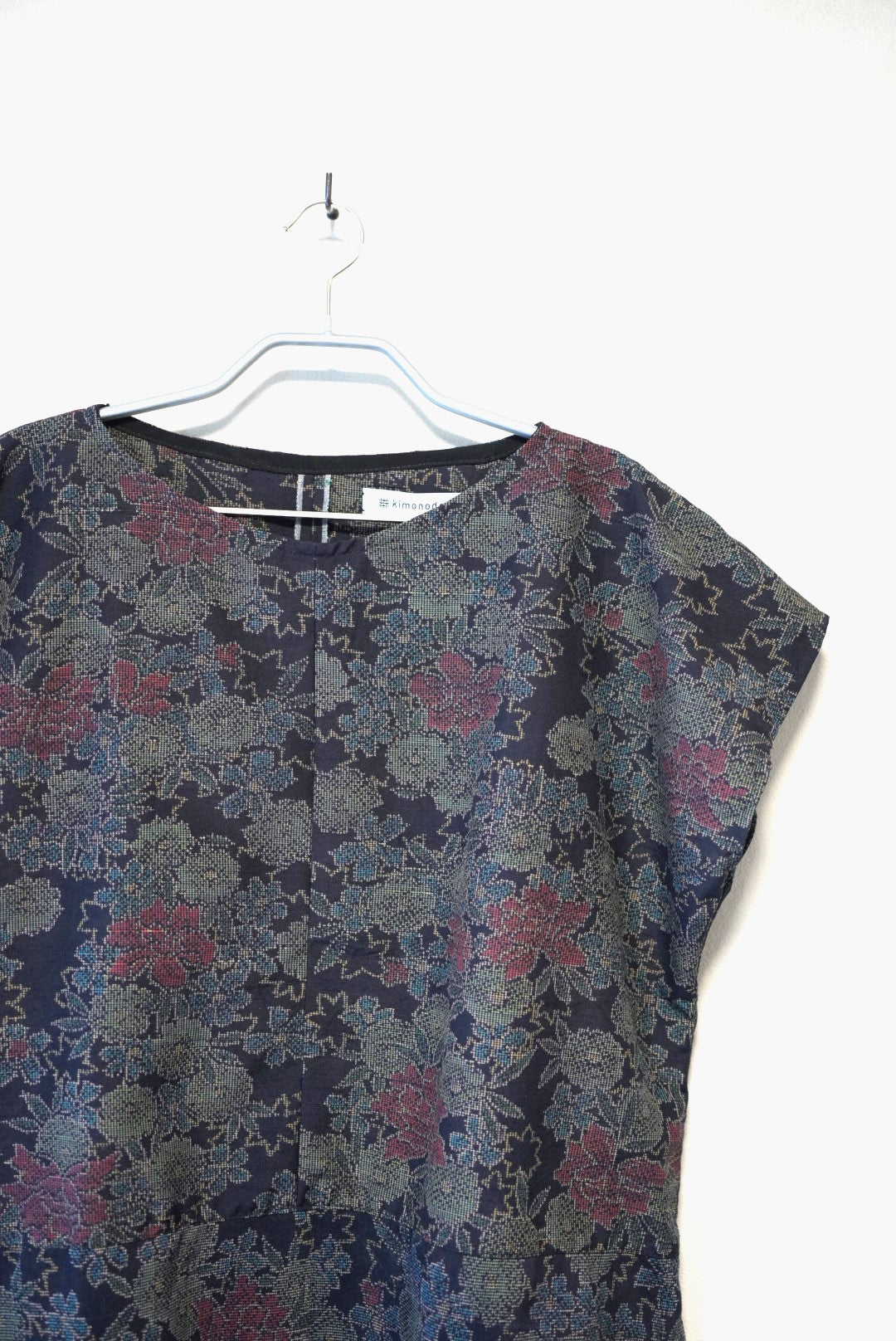 [Black tea/Oshima] women set up
