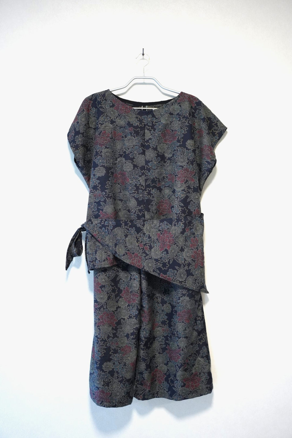 [Black tea/Oshima] women set up